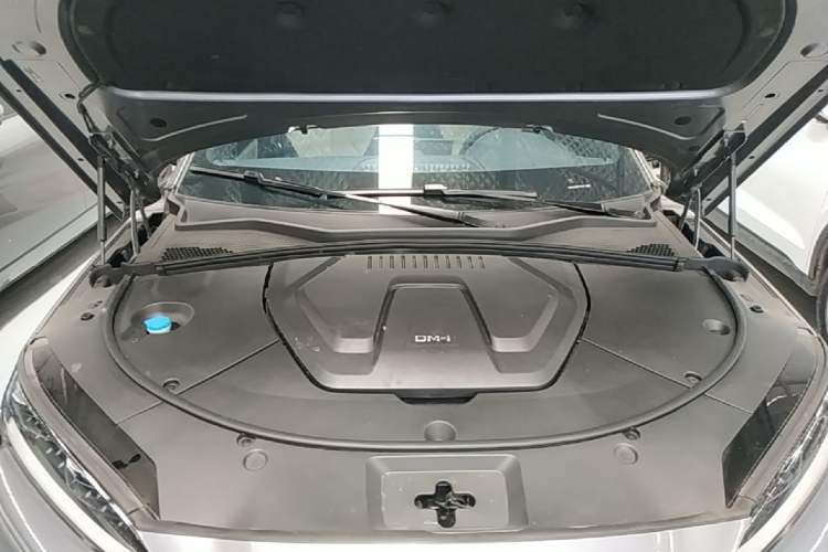 Used BYD Song PLUS New Energy 2023 Champion Edition DM-i 110KM Flagship Model Engine Bay