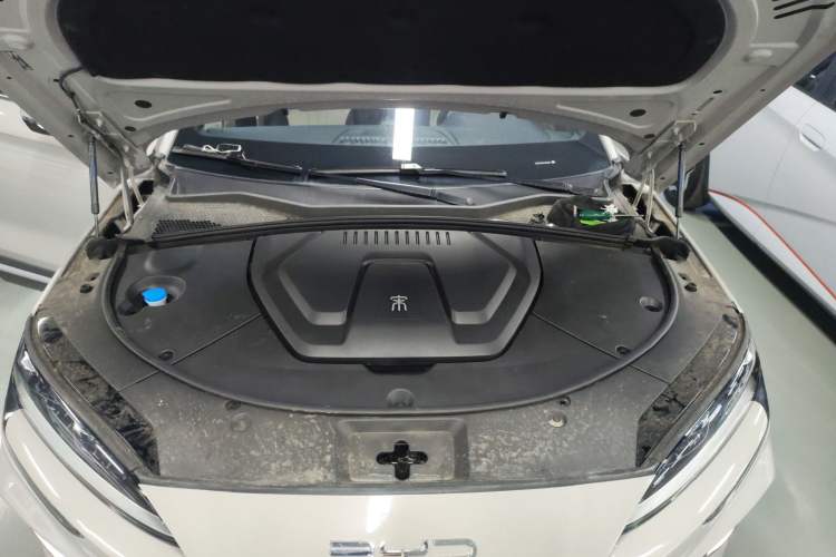 Used BYD Song PLUS New Energy 2023 Champion Edition EV 520KM Luxury Model Engine Bay