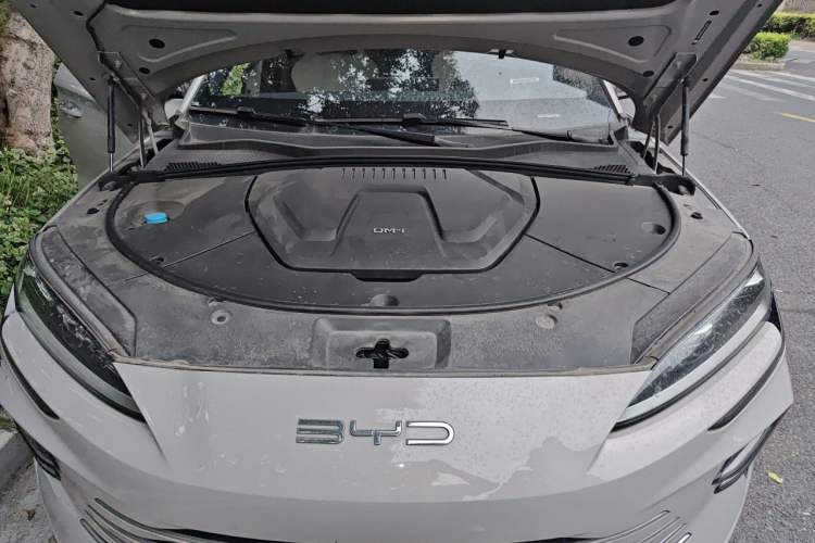 Used BYD Song PLUS New Energy 2023 Champion Edition DM-i 150KM Flagship PLUS Engine Bay