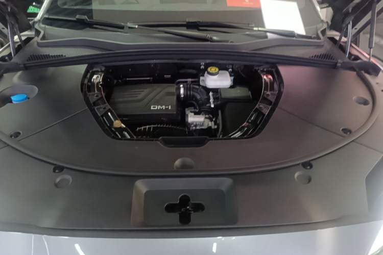 Used BYD Song PLUS New Energy 2023 Champion Edition DM-i 110KM Flagship PLUS Engine Bay