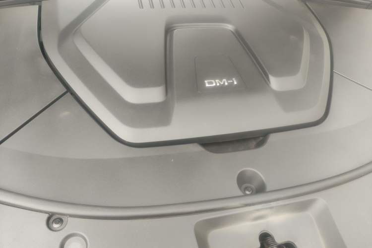 Used BYD Song PLUS New Energy 2023 Champion Edition DM-i 110KM Flagship PLUS Engine Bay