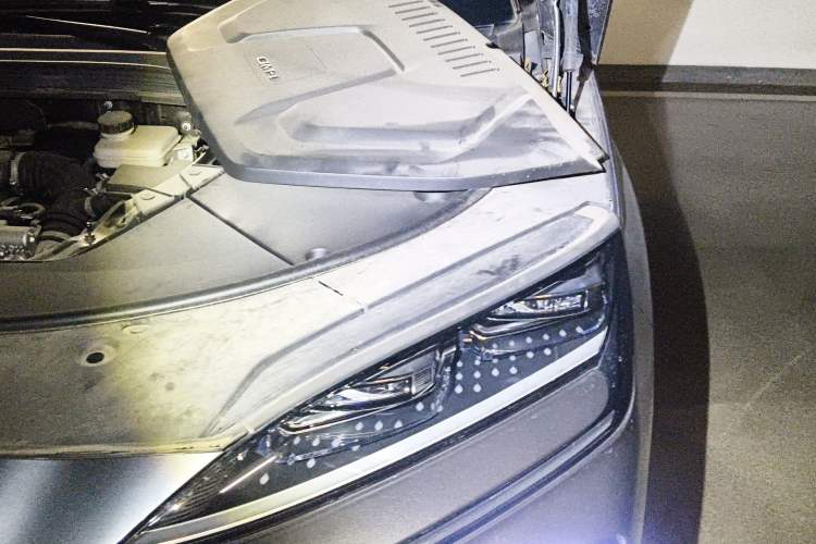 Used BYD Song PLUS New Energy 2023 Champion Edition DM-i 110KM Flagship PLUS Engine Bay Left