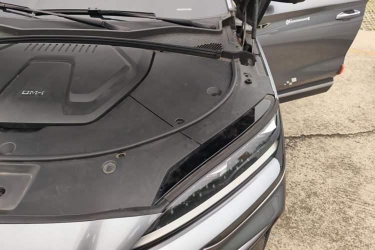 Used BYD Song PLUS New Energy 2023 Champion Edition DM-i 150KM Flagship PLUS Engine Bay Left