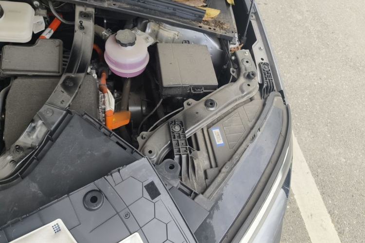 Used BYD Song PLUS New Energy 2023 Champion Edition DM-i 110KM Flagship Model Engine Bay Left