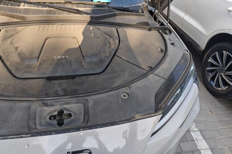 Used BYD Song PLUS New Energy 2023 Champion Edition DM-i 110KM Flagship Model Engine Bay Left