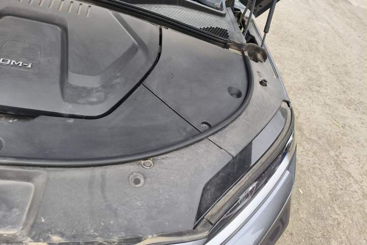 Used BYD Song PLUS New Energy 2023 Champion Edition DM-i 150KM Flagship PLUS Engine Bay Left