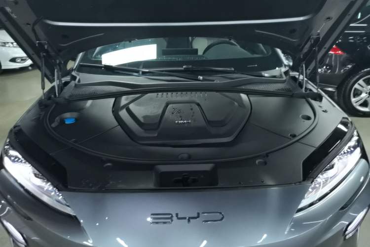 Used BYD Song PLUS New Energy 2023 Champion Edition DM-i 110KM Flagship Model Engine Bay