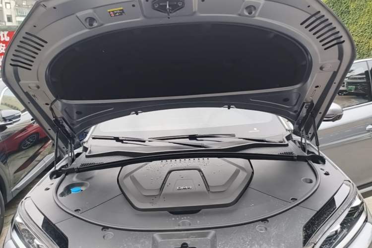 Used BYD Song PLUS New Energy 2023 Champion Edition DM-i 110KM Flagship Model Engine Bay
