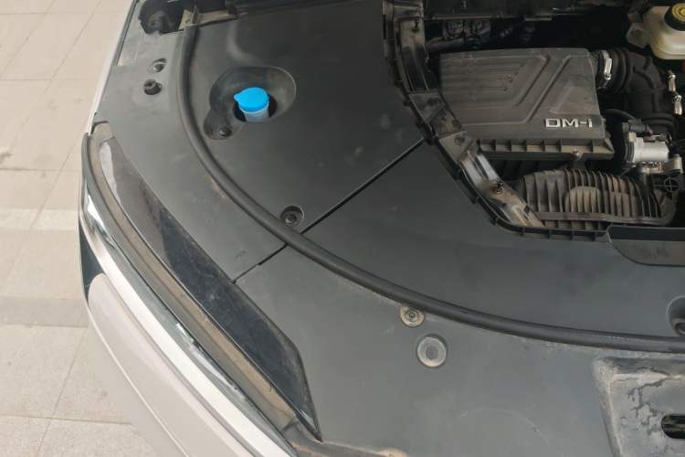 Used BYD Song PLUS New Energy 2023 Champion Edition DM-i 110KM Flagship Model Engine Bay Right