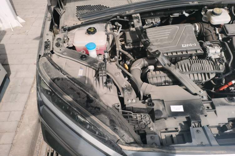 Used BYD Song PLUS New Energy 2023 Champion Edition DM-i 110KM Flagship Model Engine Bay Right