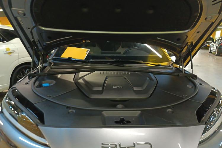 Used BYD Song PLUS New Energy 2023 Champion Edition DM-i 110KM Flagship PLUS Engine Bay