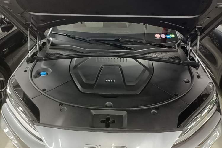 Used BYD Song PLUS New Energy 2023 Champion Edition DM-i 150KM Flagship PLUS Engine Bay