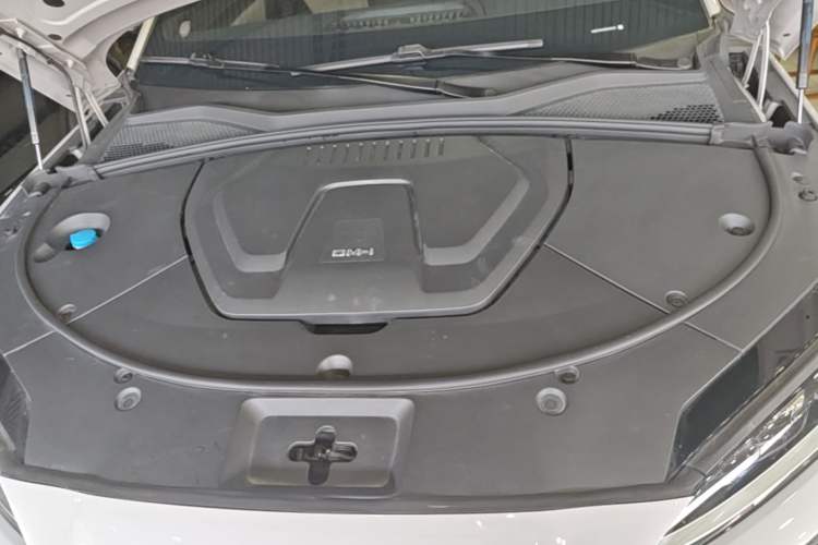 Used BYD Song PLUS New Energy 2023 Champion Edition DM-i 110KM Flagship PLUS Engine Bay