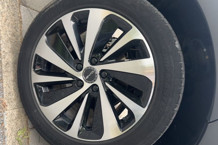 Used BYD Song PLUS New Energy 2023 Champion Edition DM-i 110KM Flagship PLUS Exterior 2