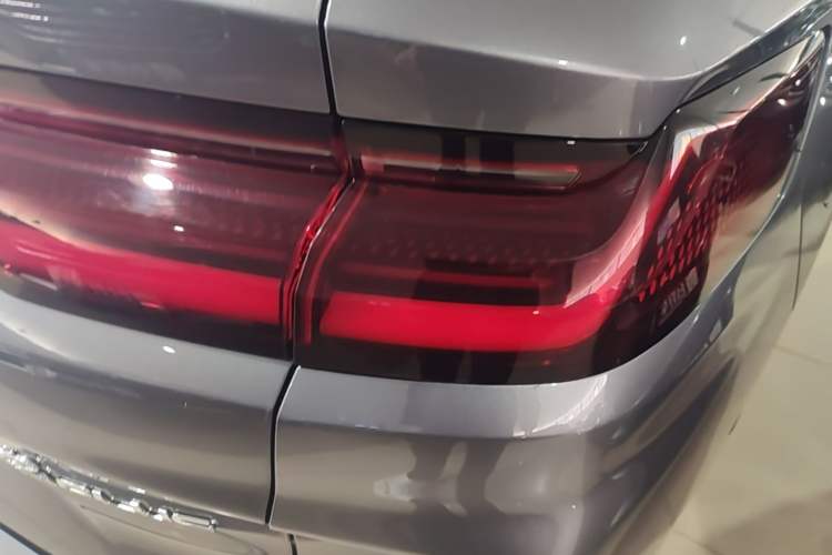 Used BYD Song PLUS New Energy 2023 Champion Edition DM-i 110KM Flagship PLUS Exterior 3