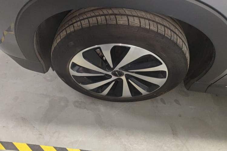 Used BYD Song PLUS New Energy 2023 Champion Edition EV 520KM Prestige Model Exterior 4
