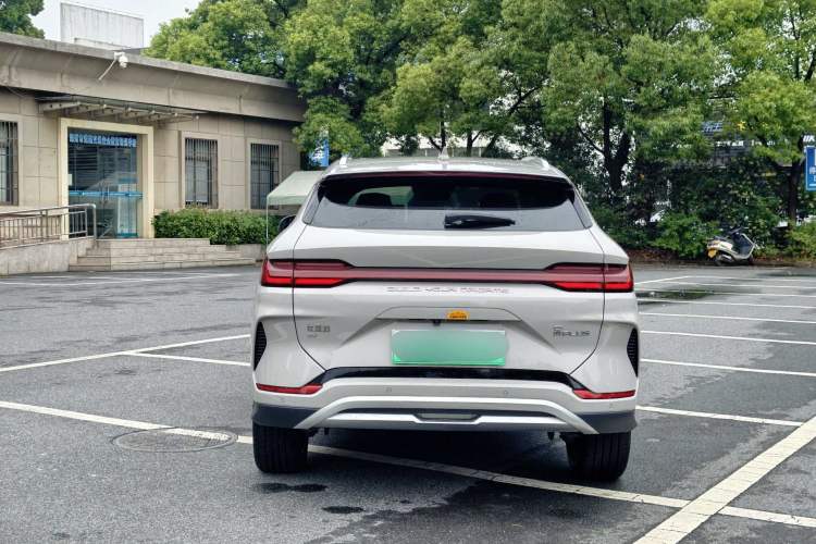 Used BYD Song PLUS New Energy 2023 Champion Edition EV 520KM Flagship Model Exterior 4