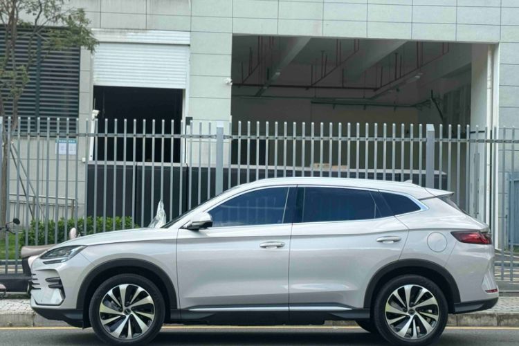 Used BYD Song PLUS New Energy 2023 Champion Edition DM-i 110KM Flagship Model Exterior 5