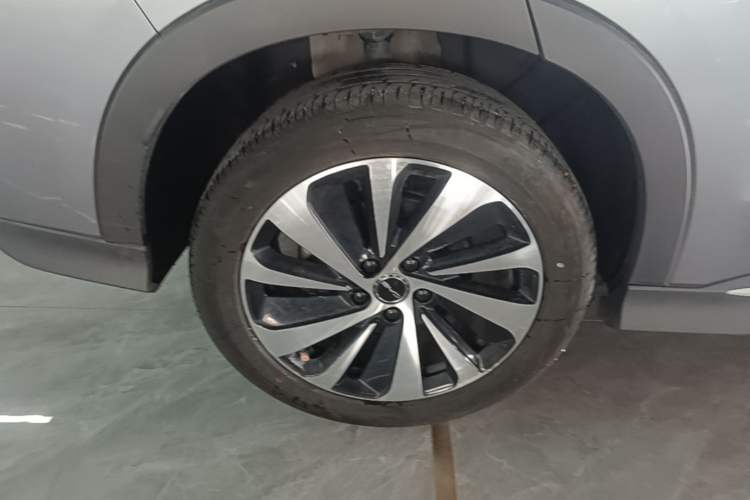 Used BYD Song PLUS New Energy 2023 Champion Edition DM-i 110KM Flagship Model Exterior 5