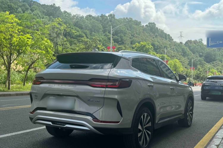 Used BYD Song PLUS New Energy 2023 Champion Edition DM-i 110KM Flagship Model Exterior 6