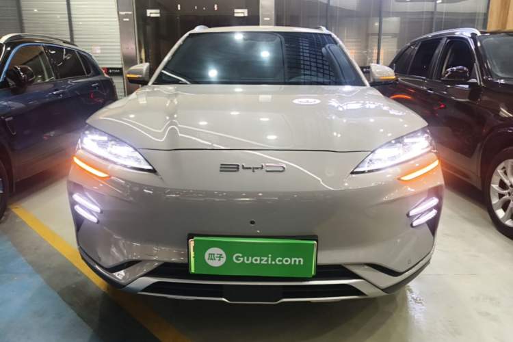 Used BYD Song PLUS New Energy 2023 Champion Edition EV 520KM Prestige Model Front
