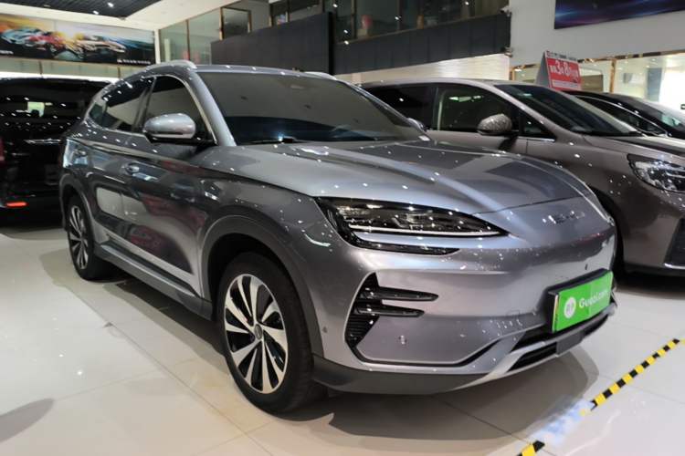 Used BYD Song PLUS New Energy 2023 Champion Edition EV 605KM Flagship PLUS Front Right 45 Deg