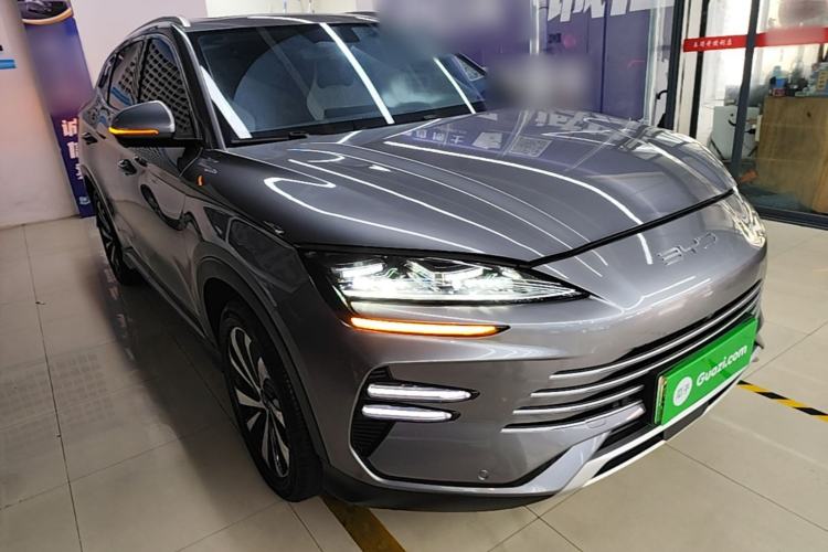Used BYD Song PLUS New Energy 2023 Champion Edition DM-i 110KM Flagship Model Front Right 45 Deg