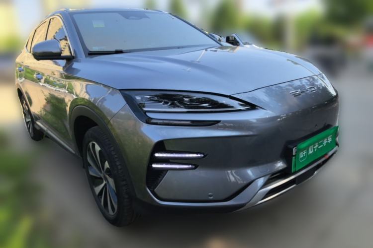 Used BYD Song PLUS New Energy 2023 Champion Edition EV 520KM Flagship Model Front Right 45 Deg