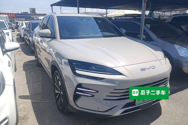 Used BYD Song PLUS New Energy 2023 Champion Edition DM-i 110KM Flagship PLUS Front Right 45 Deg