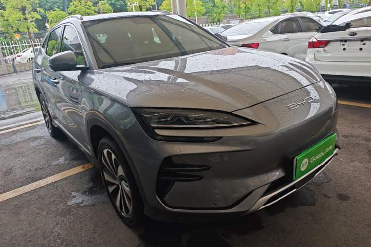 Used BYD Song PLUS New Energy 2023 Champion Edition EV 520KM Prestige Model Front Right 45 Deg
