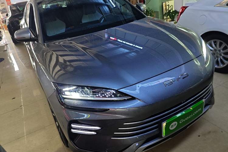 Used BYD Song PLUS New Energy 2023 Champion Edition DM-i 110KM Flagship Model Front Right 45 Deg