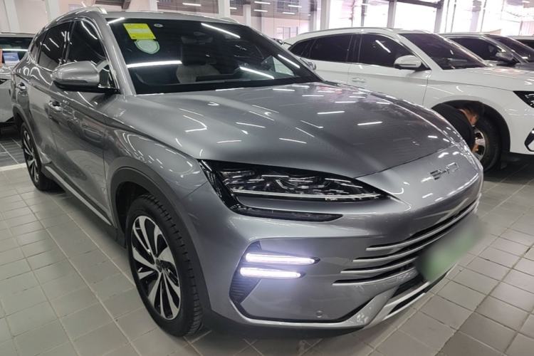 Used BYD Song PLUS New Energy 2023 Champion Edition DM-i 110KM Flagship Model Front Right 45 Deg