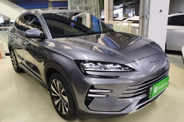 Used BYD Song PLUS New Energy 2023 Champion Edition DM-i 110KM Flagship Model Front Right 45 Deg
