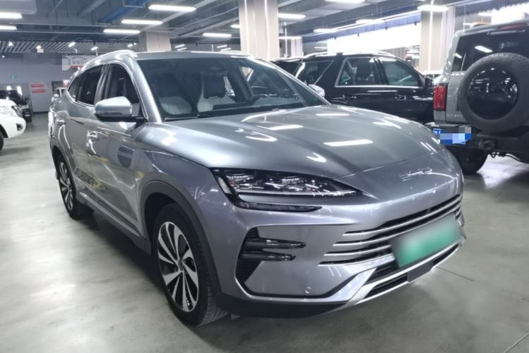 Used BYD Song PLUS New Energy 2023 Champion Edition DM-i 110KM Flagship Model Front Right 45 Deg