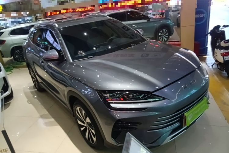Used BYD Song PLUS New Energy 2023 Champion Edition DM-i 110KM Flagship PLUS Front Right 45 Deg