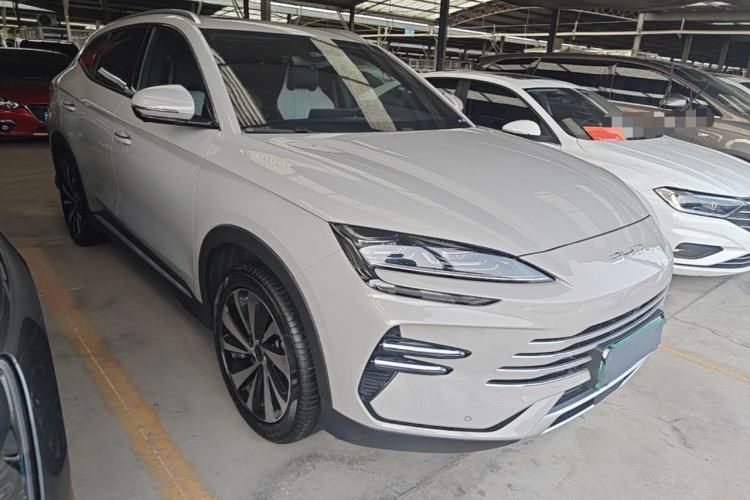 Used BYD Song PLUS New Energy 2023 Champion Edition DM-i 110KM Flagship Model Front Right 45 Deg