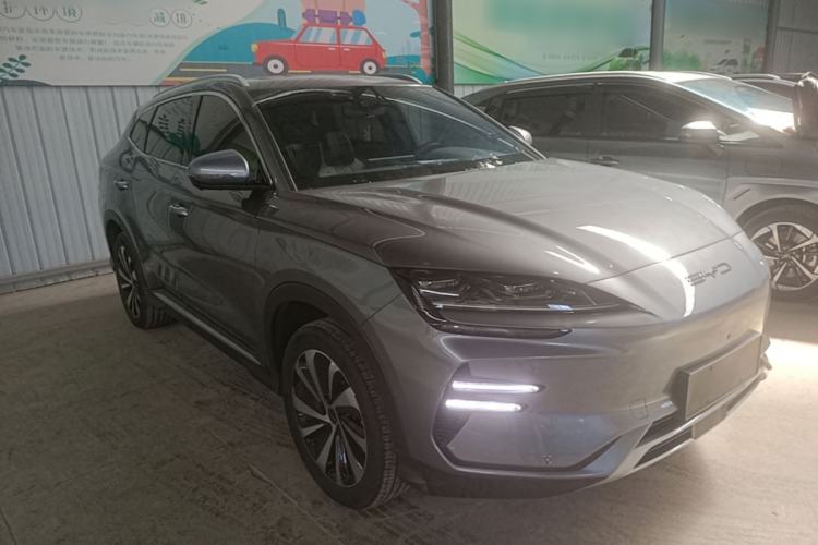 Used BYD Song PLUS New Energy 2023 Champion Edition EV 520KM Prestige Model Front Right 45 Deg