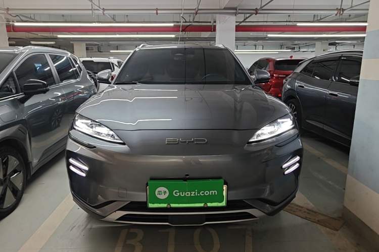 Used BYD Song PLUS New Energy 2023 Champion Edition EV 520KM Flagship Model Front
