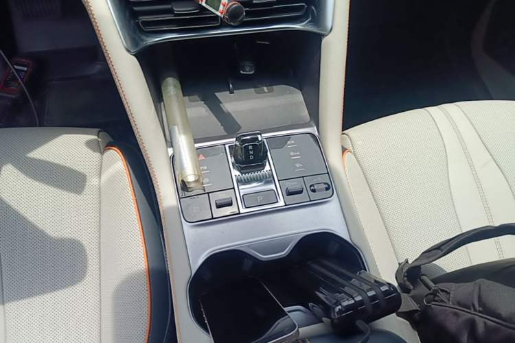 Used BYD Song PLUS New Energy 2023 Champion Edition EV 605KM Flagship PLUS Gear Lever
