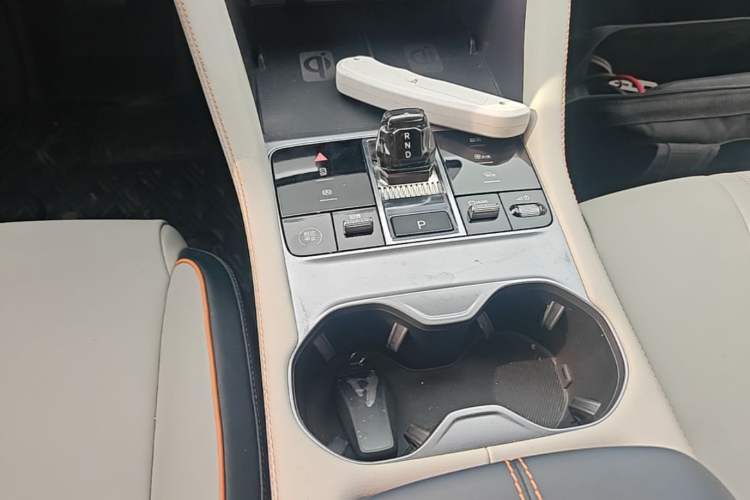 Used BYD Song PLUS New Energy 2023 Champion Edition EV 520KM Prestige Model Gear Lever