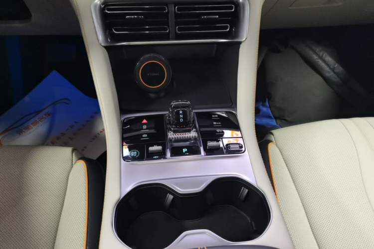 Used BYD Song PLUS New Energy 2023 Champion Edition DM-i 110KM Flagship PLUS Gear Lever
