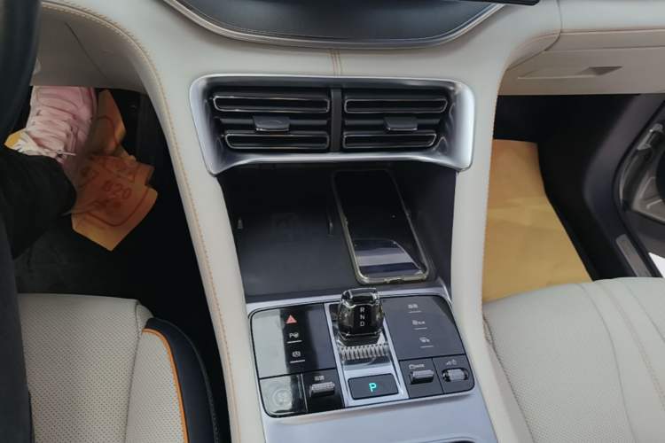 Used BYD Song PLUS New Energy 2023 Champion Edition EV 605KM Flagship PLUS Gear Lever