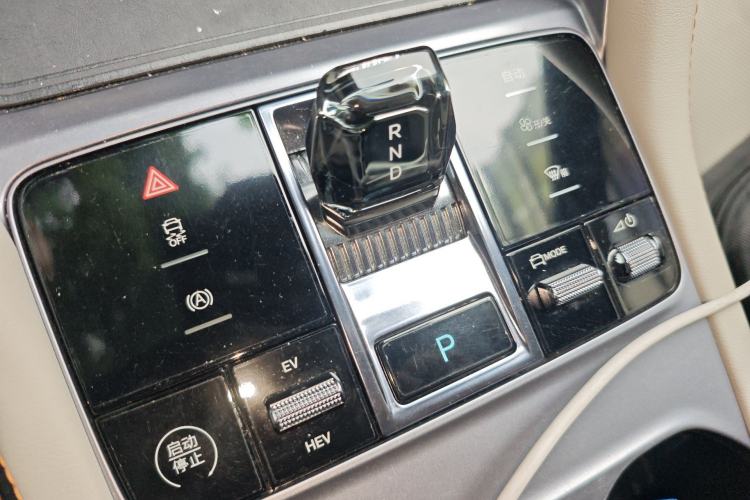 Used BYD Song PLUS New Energy 2023 Champion Edition DM-i 110KM Flagship PLUS Gear Lever