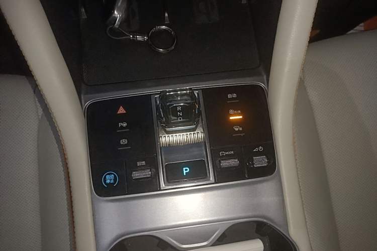 Used BYD Song PLUS New Energy 2023 Champion Edition EV 605KM Flagship PLUS Gear Lever