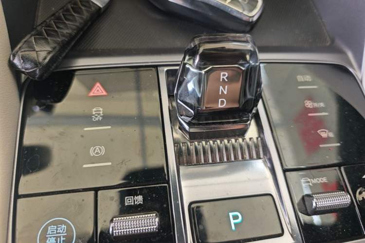 Used BYD Song PLUS New Energy 2023 Champion Edition EV 520KM Prestige Model Gear Lever