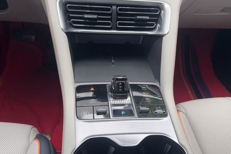 Used BYD Song PLUS New Energy 2023 Champion Edition DM-i 110KM Flagship PLUS Gear Lever
