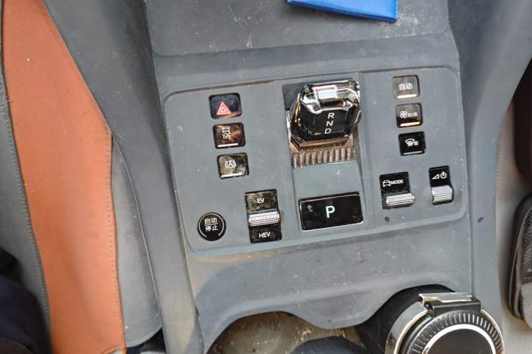 Used BYD Song PLUS New Energy 2023 Champion Edition DM-i 110KM Flagship Model Gear Lever