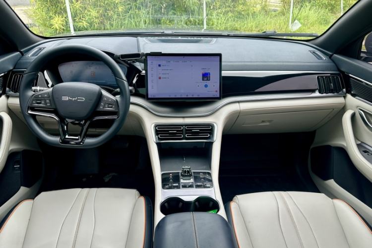 Used BYD Song PLUS New Energy 2023 Champion Edition DM-i 110KM Flagship Model Gear Lever