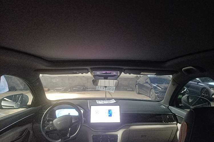 Used BYD Song PLUS New Energy 2023 Champion Edition EV 520KM Prestige Model Headliner