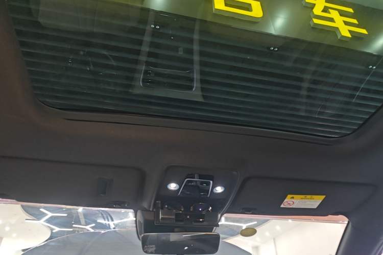 Used BYD Song PLUS New Energy 2023 Champion Edition EV 520KM Luxury Model Headliner